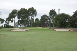 Yarra Yarra 12th Approach